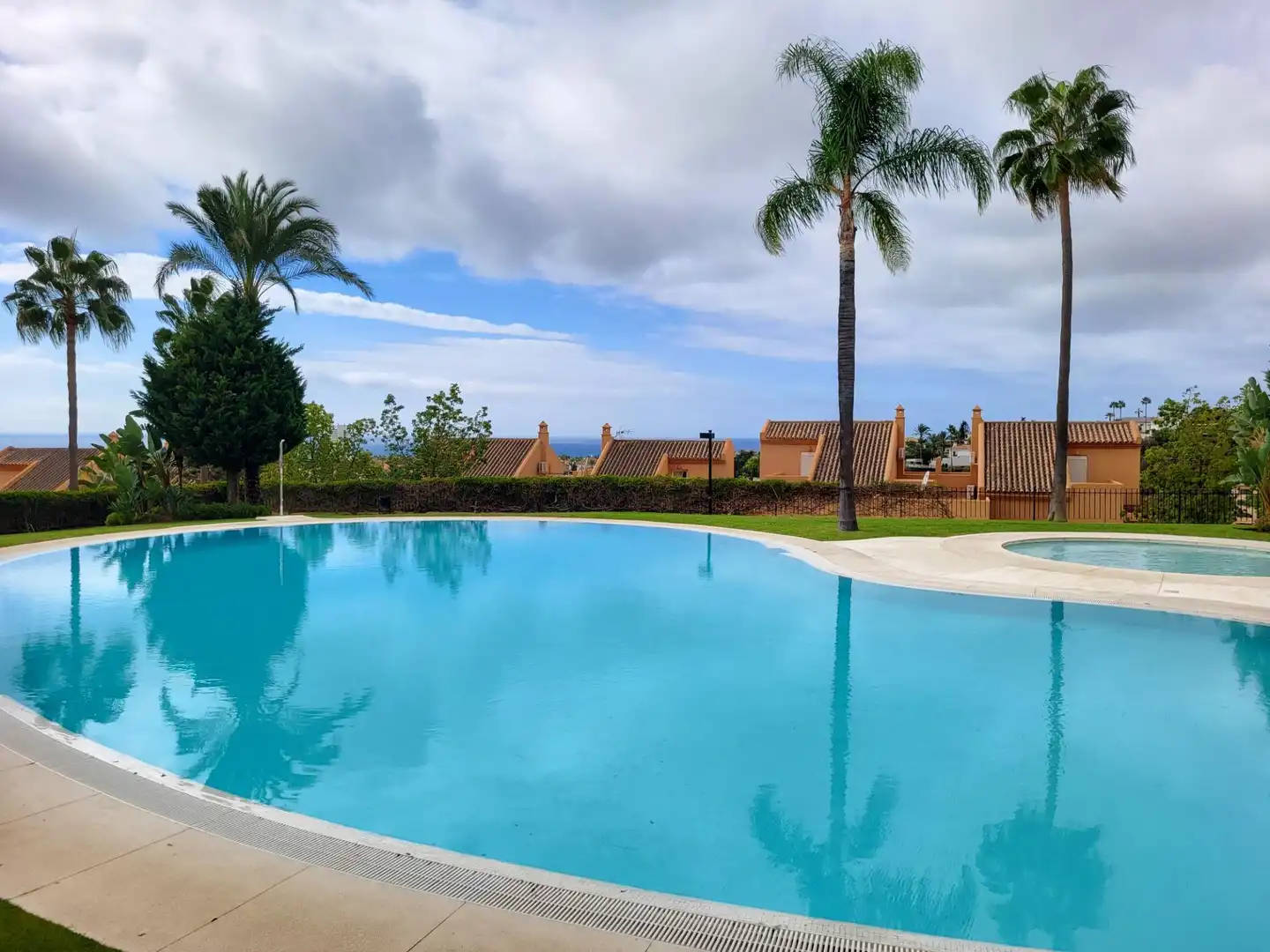 Apartment with pool to rent in Elviria - Cabopino, imagen 15