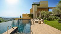 Piscina de Apartament en venda en Marbella amb Aire condicionat, Calefacció i Jardí privat