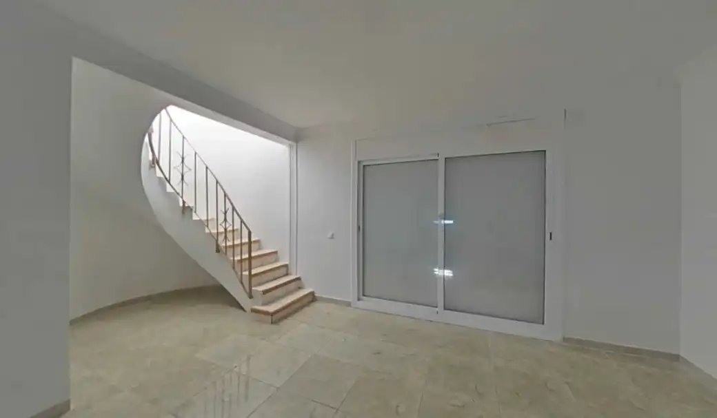 Casa en venta en Carrer Pení, imagen 3