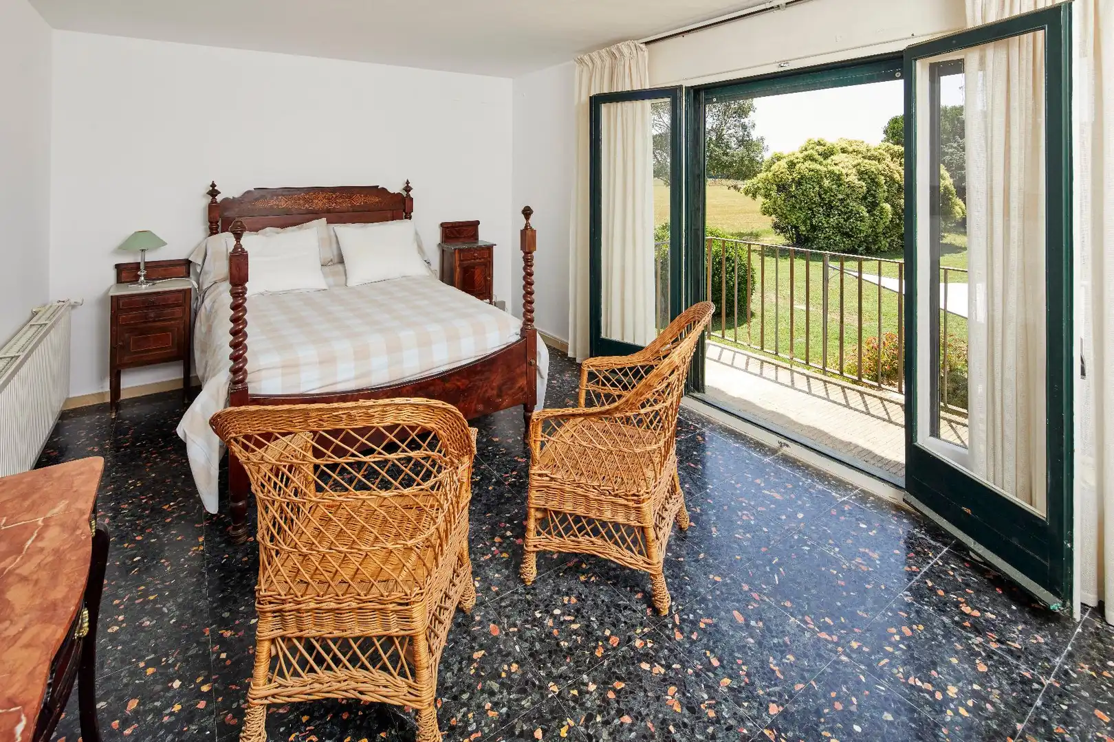 Habitación de Finca rústica en venta en Cassà de la Selva con Jardín privado, Terraza y Trastero