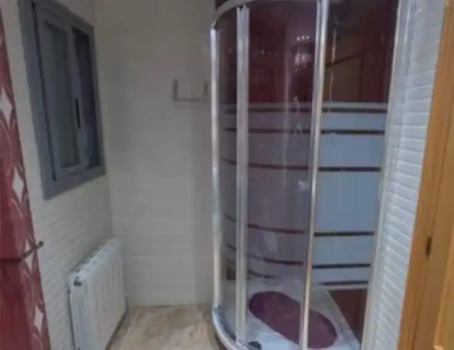 Bany de Pis en venda en Calafell amb Aire condicionat, Calefacció i Jardí privat