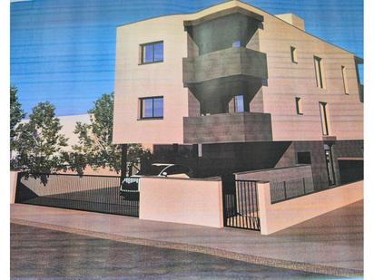 Vista exterior de Dúplex en venda en Cerdanyola del Vallès amb Aire condicionat, Calefacció i Parquet