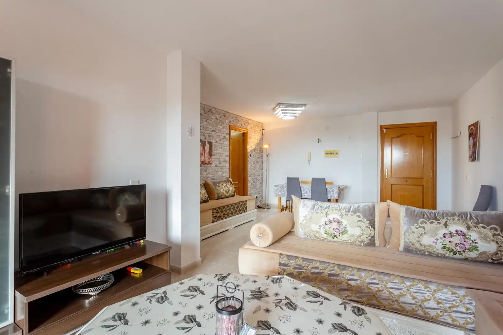 Living room of Flat for sale in Mont-roig del Camp  with Air Conditioner, Private garden and Terrace