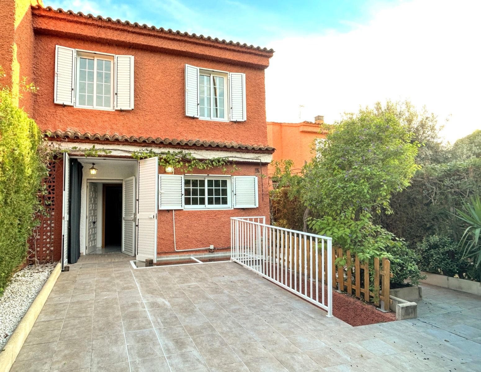 Vista exterior de Casa o xalet de lloguer en Puçol amb Aire condicionat, Calefacció i Terrassa