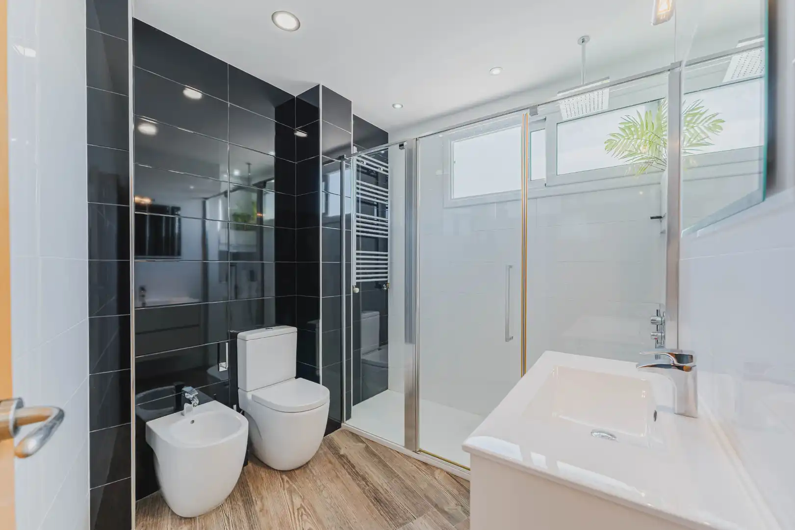 Bathroom of Flat for sale in Barcelona  with Air Conditioner, Heating and Parquet flooring