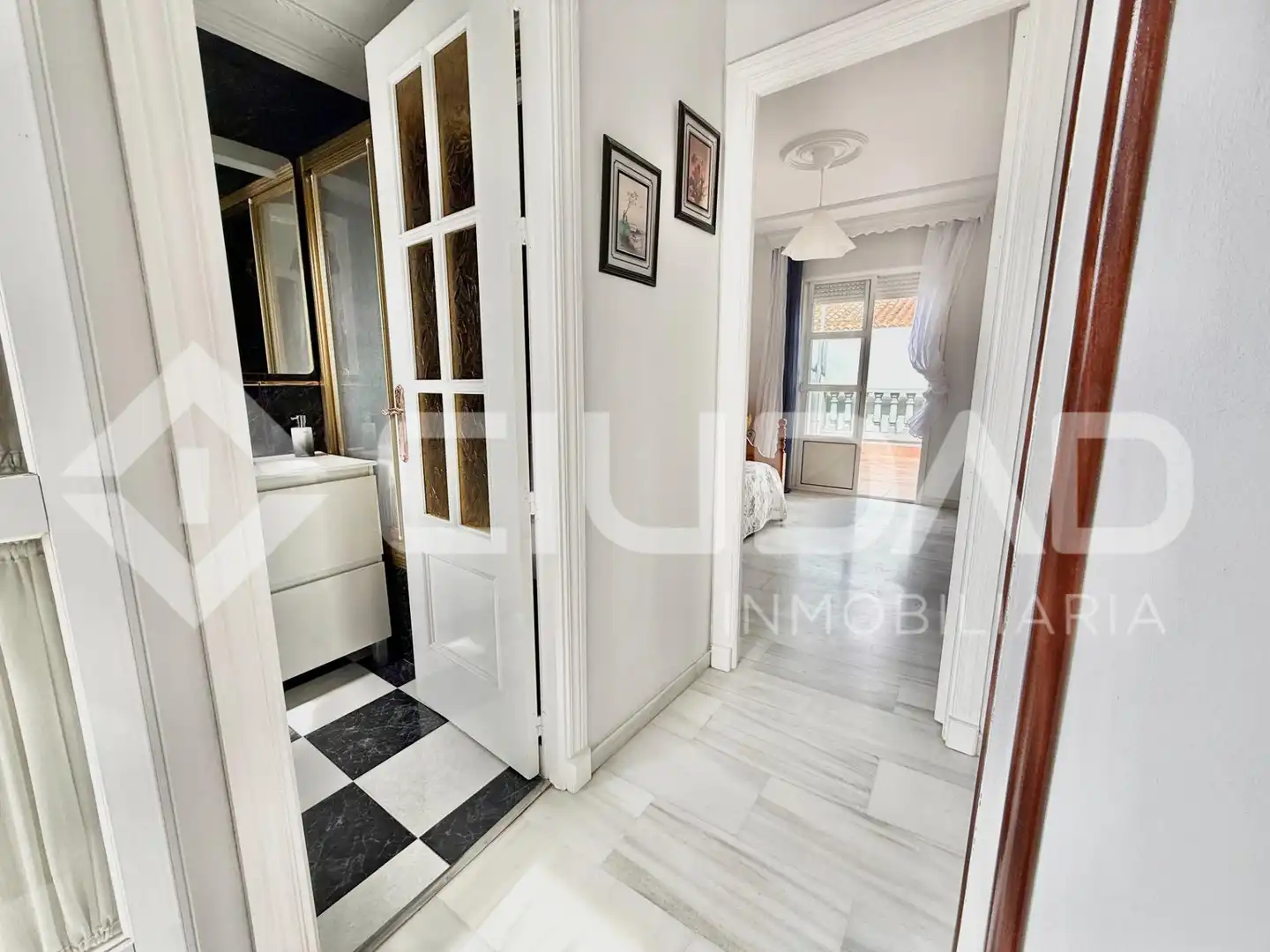 Casa adosada en venta en Lebrija