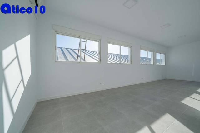 Oficina en Alquiler en Calle de Rivas en Los Berrocales