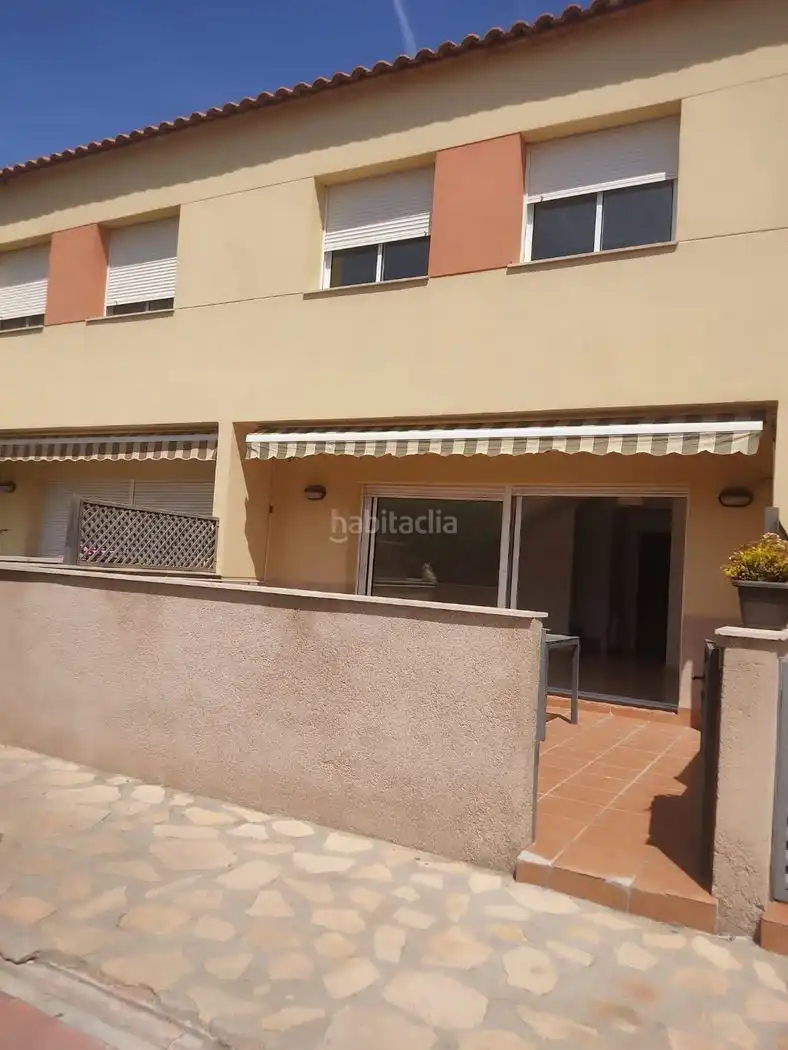 Adosado con piscina en venta en Carrer Islàndia 21, imagen 12