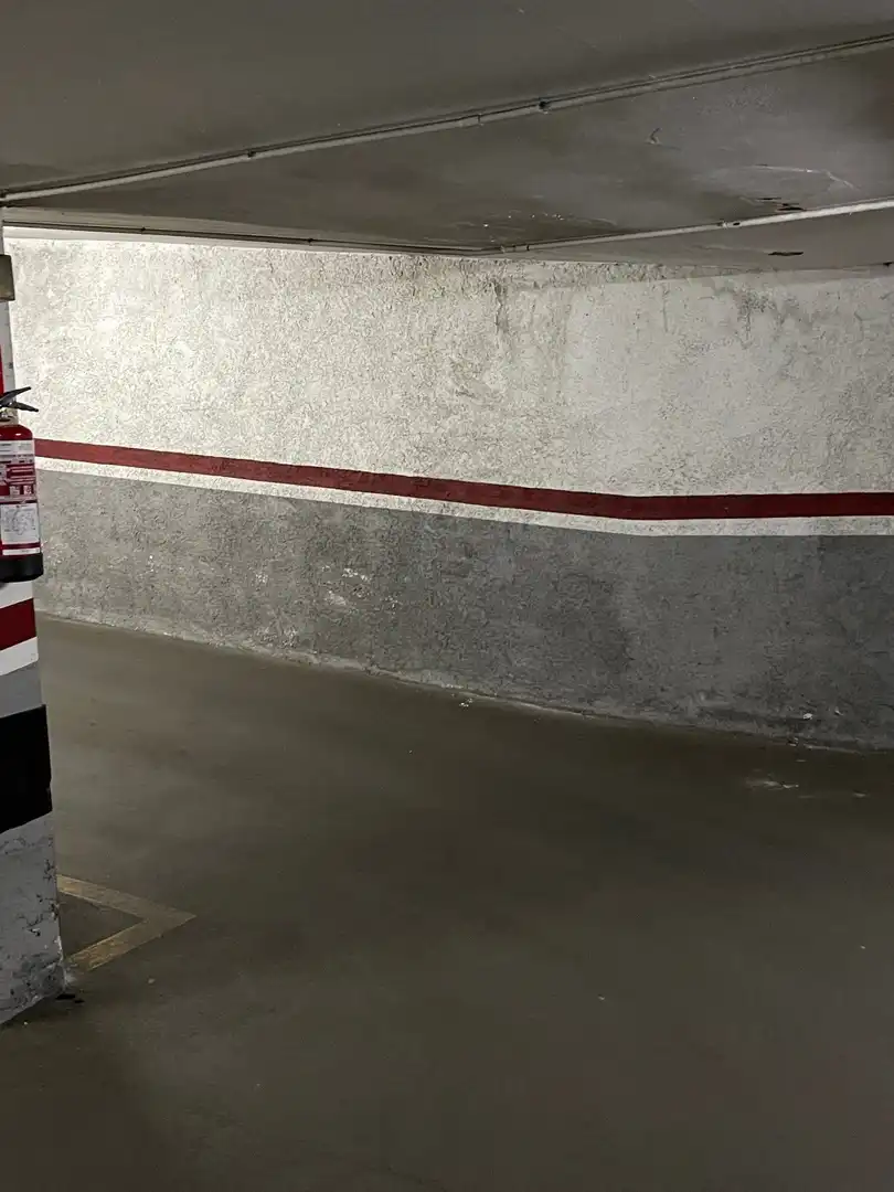 Garaje de alquiler en Passatge de Xile, La Maternitat i Sant Ramon