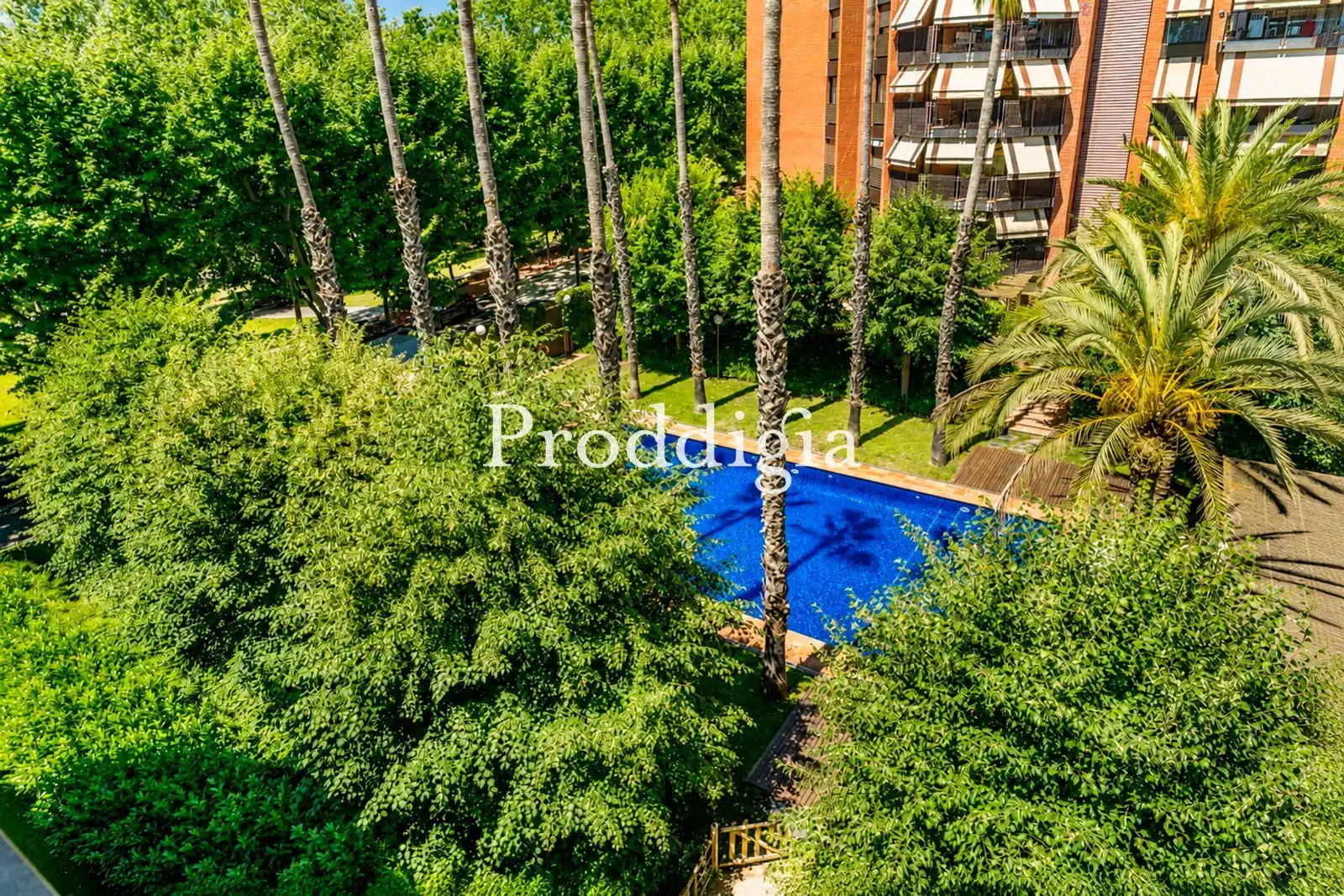Swimming pool of Flat for sale in Sant Cugat del Vallès  with Air Conditioner, Heating and Terrace