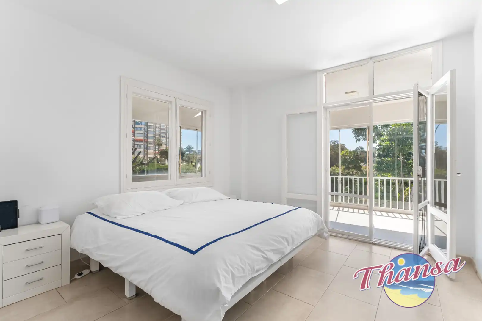 Habitación de Casa o chalet en venta en Alicante / Alacant con Aire acondicionado, Calefacción y Jardín privado