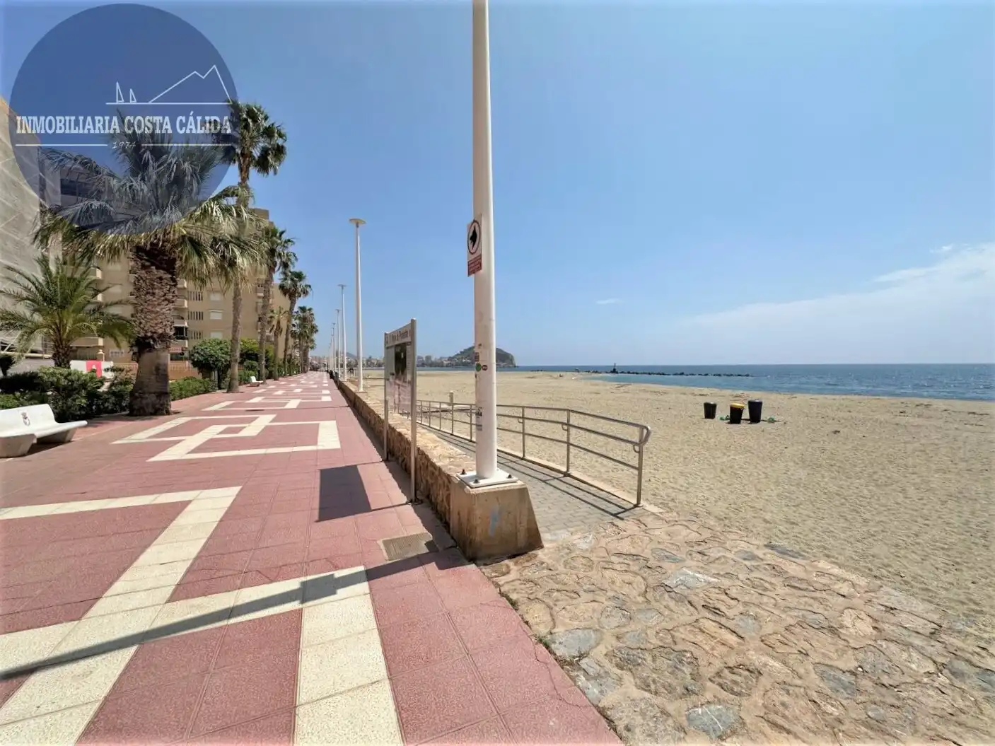 Außenansicht von Wohnung zum Verkauf in Águilas mit Balkon