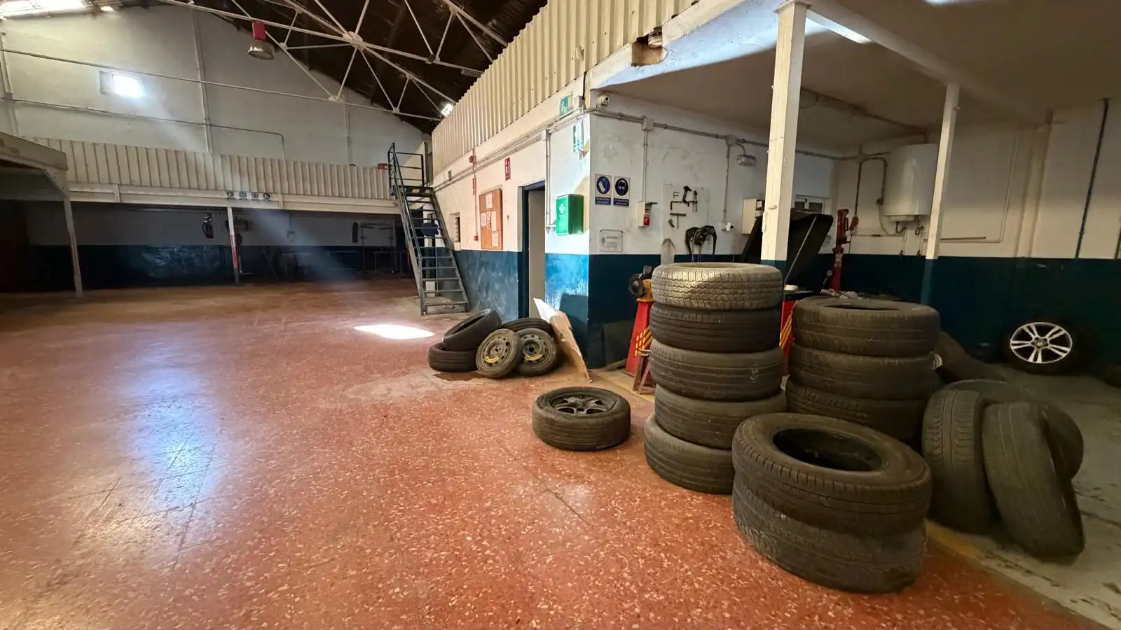Nave industrial en venta en Cartagena