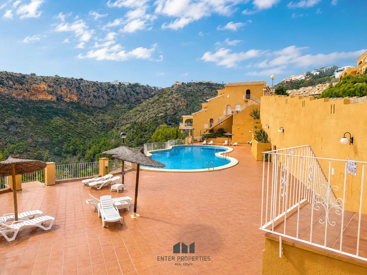 Schwimmbecken von Wohnung zum Verkauf in Benitachell / El Poble Nou de Benitatxell mit Klimaanlage, Heizung und Terrasse
