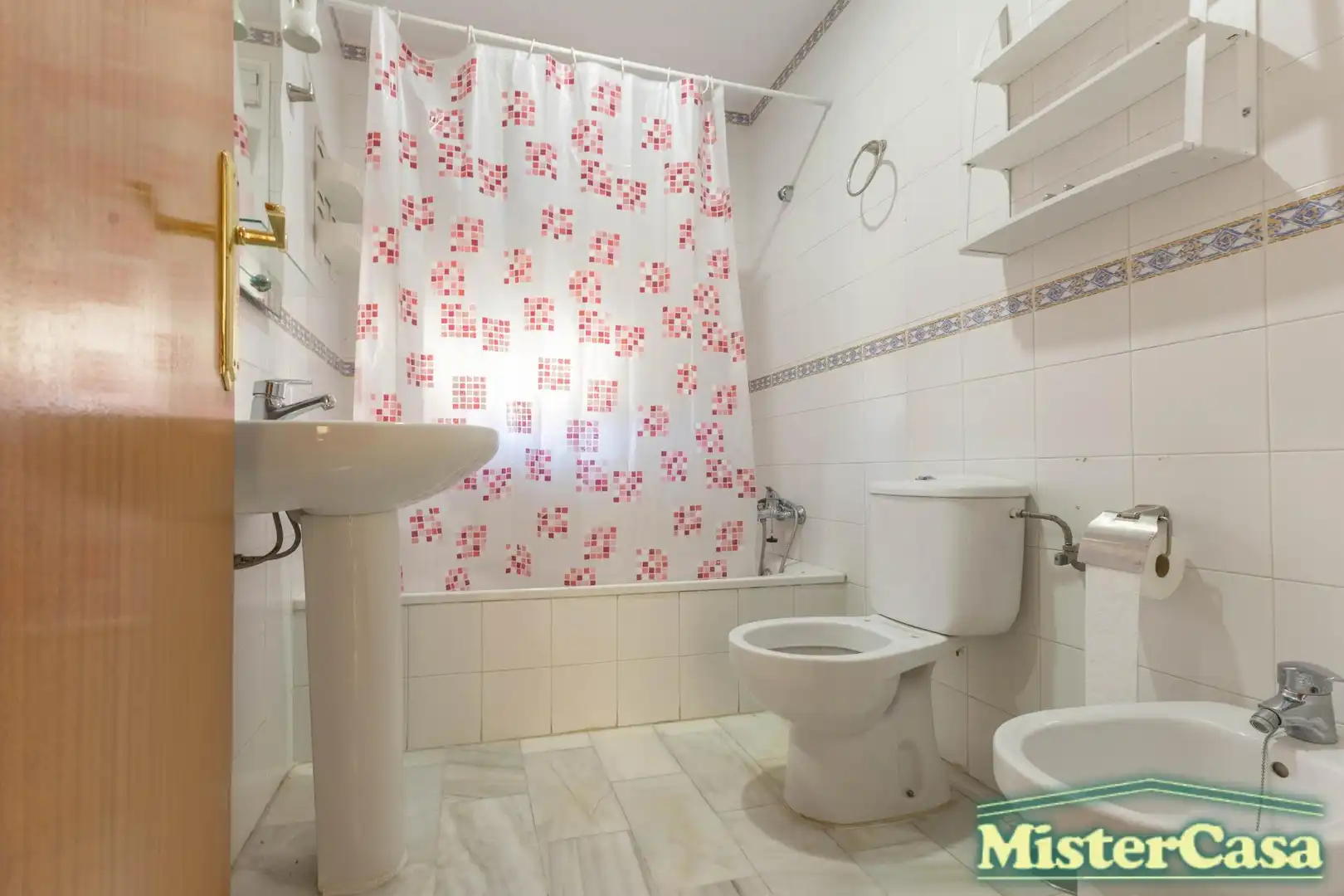 Bathroom of Houses for sale in Jerez de la Frontera  with Private garden, Terrace and Storage room