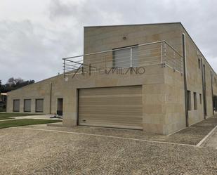 Vista exterior de Casa o xalet de lloguer en Tomiño amb Calefacció, Jardí privat i Terrassa