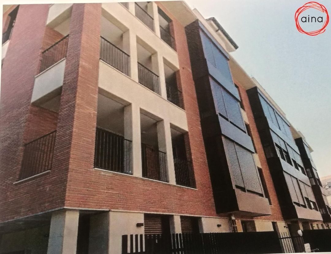 Vista exterior de Pis de lloguer en Huarte / Uharte amb Calefacció, Terrassa i Balcó