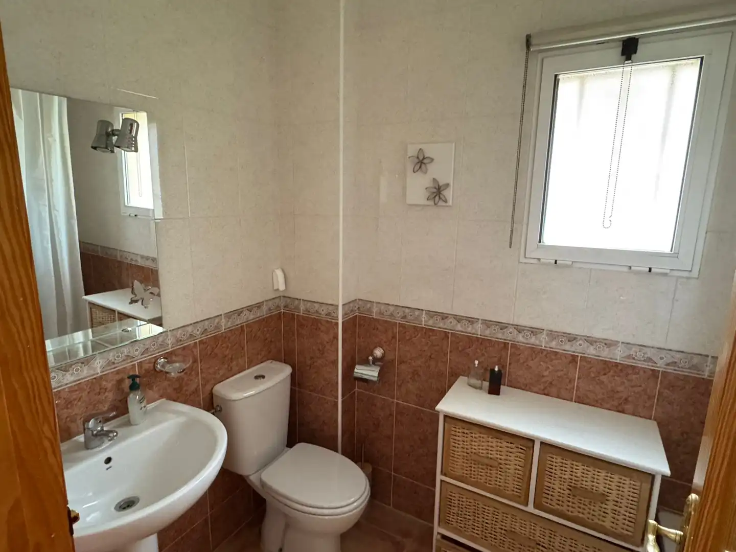 Bathroom of Houses for sale in Castalla  with Private garden, Terrace and Oven