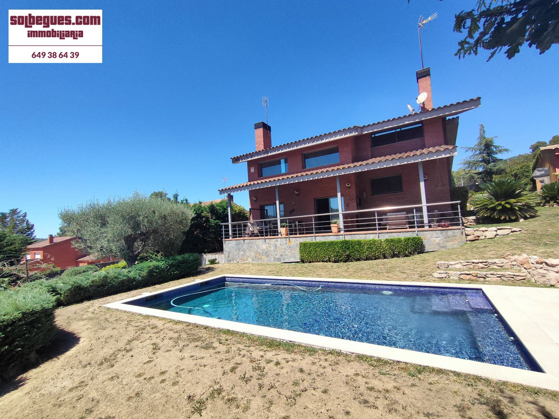 Piscina de Casa o xalet en venda en Begues amb Calefacció, Jardí privat i Traster