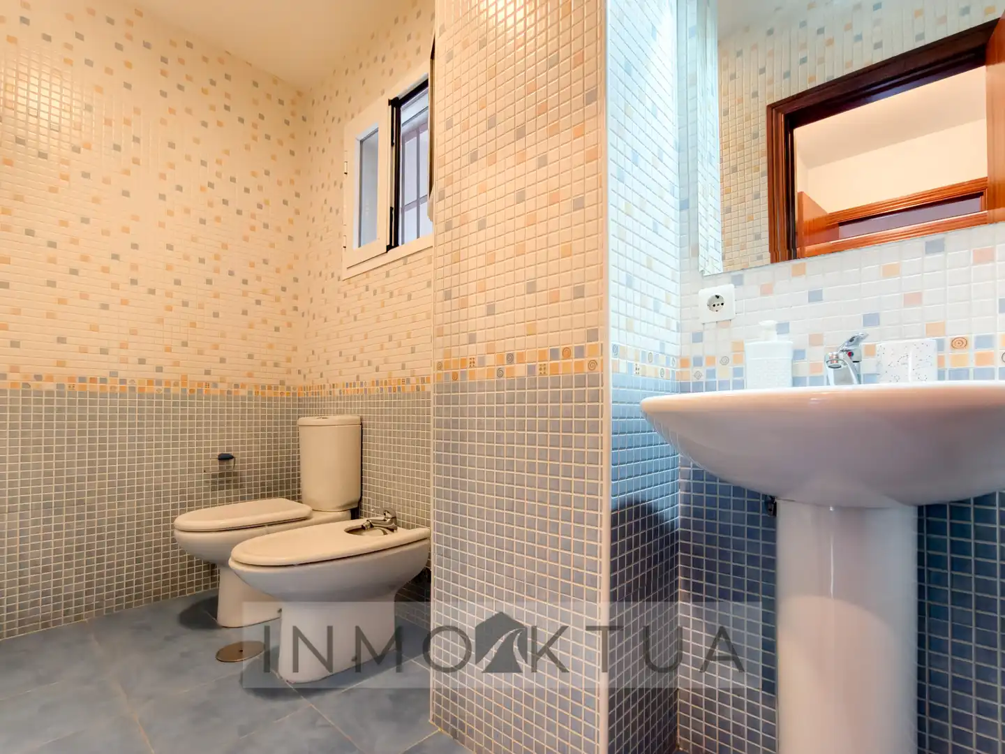 Baño de Casa adosada en venta en Jerez de la Frontera con Aire acondicionado y Terraza