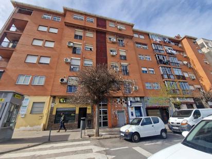 Vista exterior de Pis en venda en Cáceres Capital amb Balcó