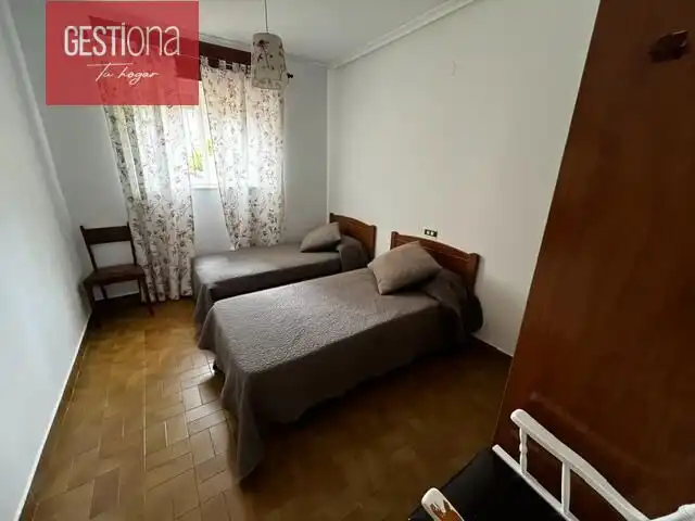 Dormitori de Casa o xalet en venda en Noja