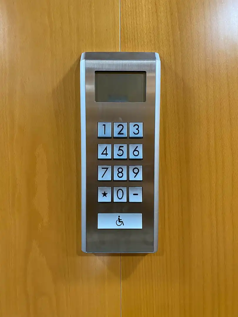 Parking de Oficina en venta en Sabadell con Calefacción