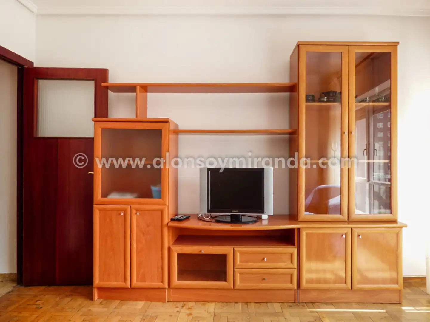 Wohnzimmer von Wohnung zur Miete in Oviedo  mit Heizung, Parkett und Möbliert