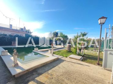 Villa mit Pool zum Verkauf in Oromana