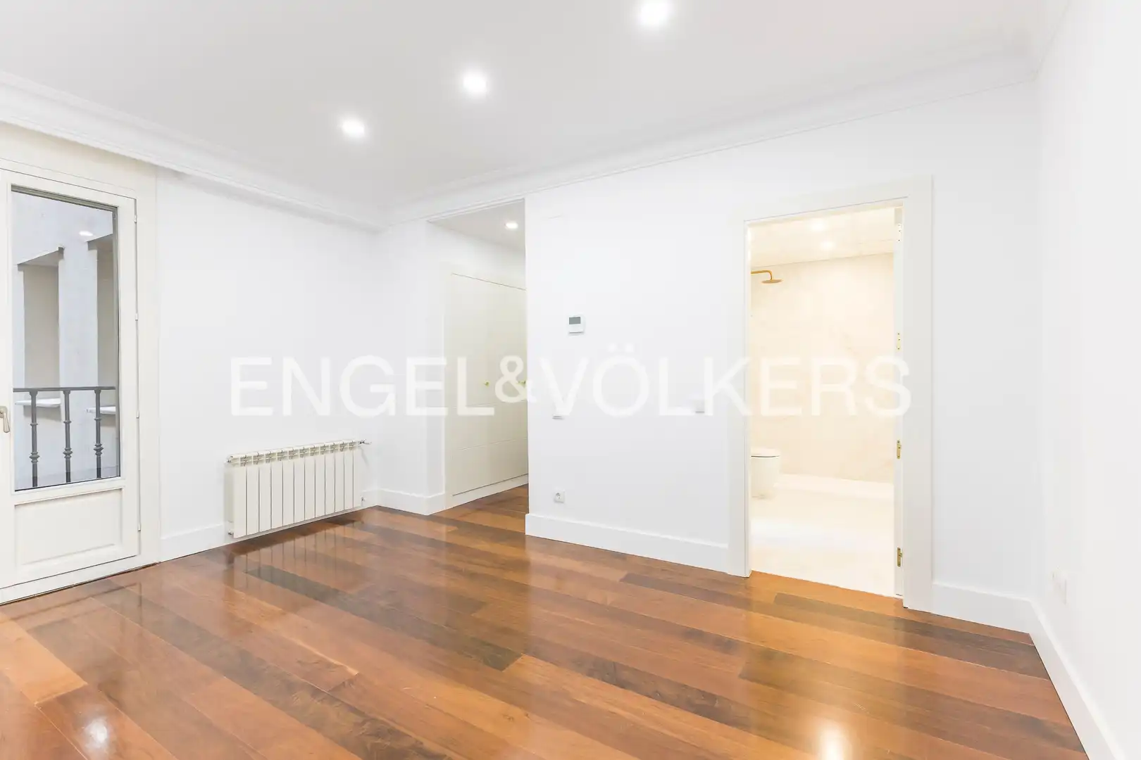 Wohnung zur Miete in Madrid mit Klimaanlage, Heizung und Balkon