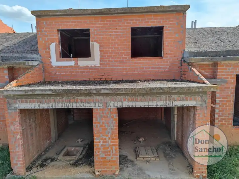 Vista exterior de Casa adosada en venda en Castronuevo de Esgueva