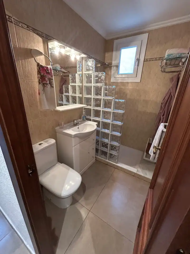 Bathroom of Houses for sale in L'Alqueria de la Comtessa  with Air Conditioner, Terrace and Furnished