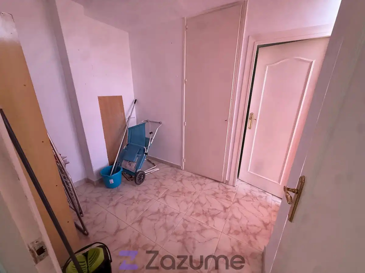 Wohnung zur Miete in Alicante / Alacant mit Klimaanlage, Terrasse und Möbliert