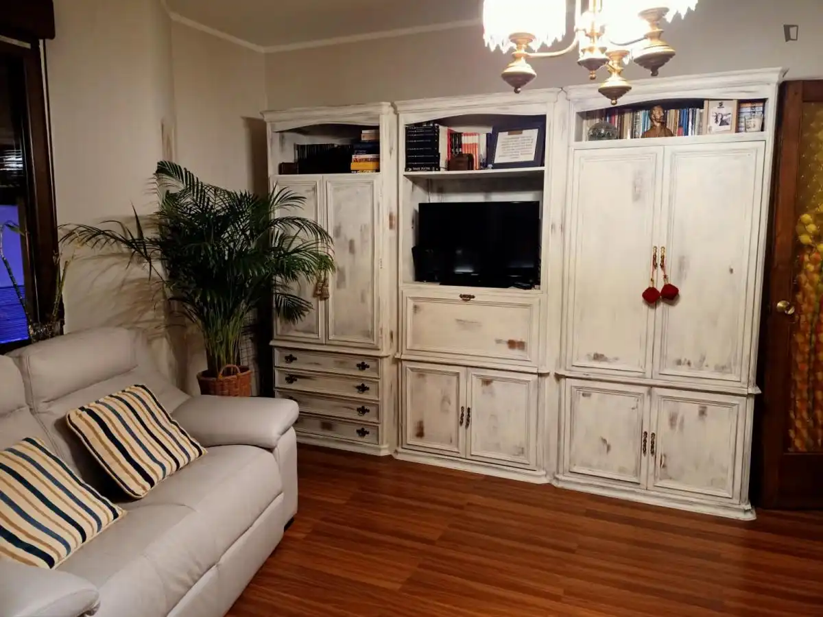 Room in Salesas - Foncalada - Campoamor