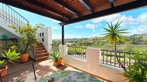 Foto 2 de Ático en venta en El Madroñal, Benahavís