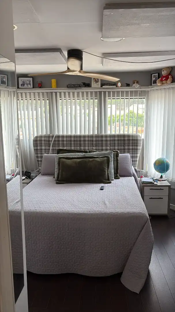 Schlafzimmer von Fabrikhallen zum Verkauf in Ariza mit Heizung
