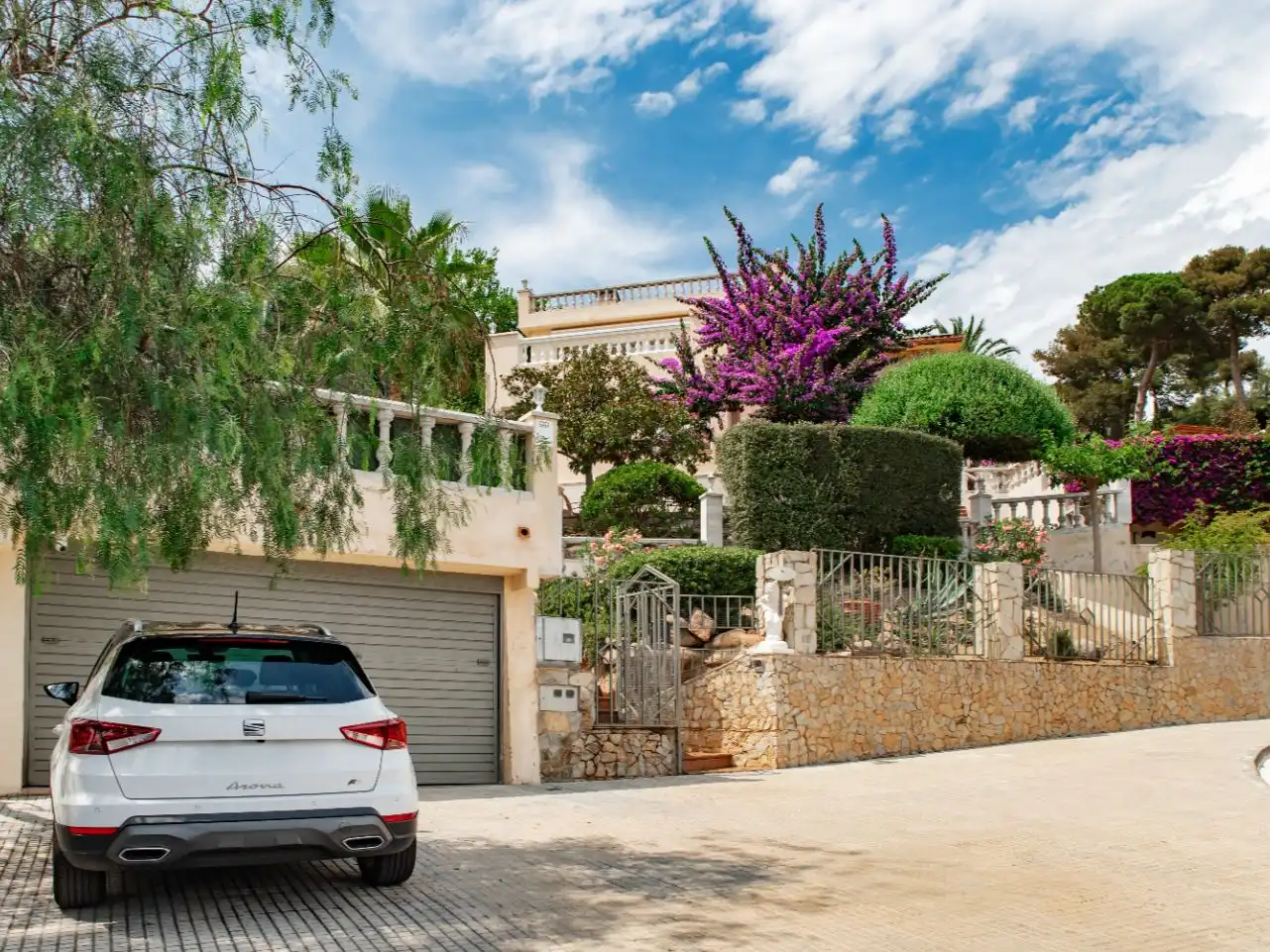 Casa con piscina in vendita a Margarida Xirgu 15