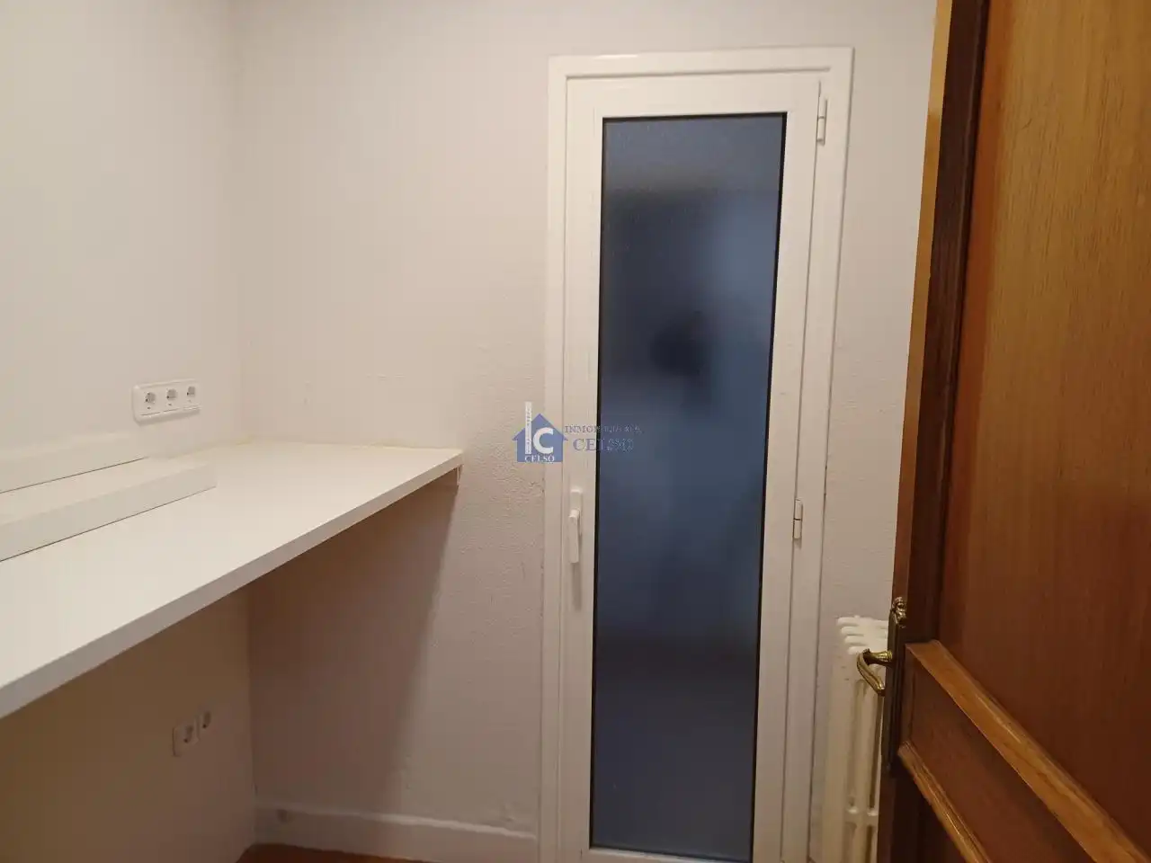 Habitación de Piso de alquiler en Ourense Capital  con Calefacción