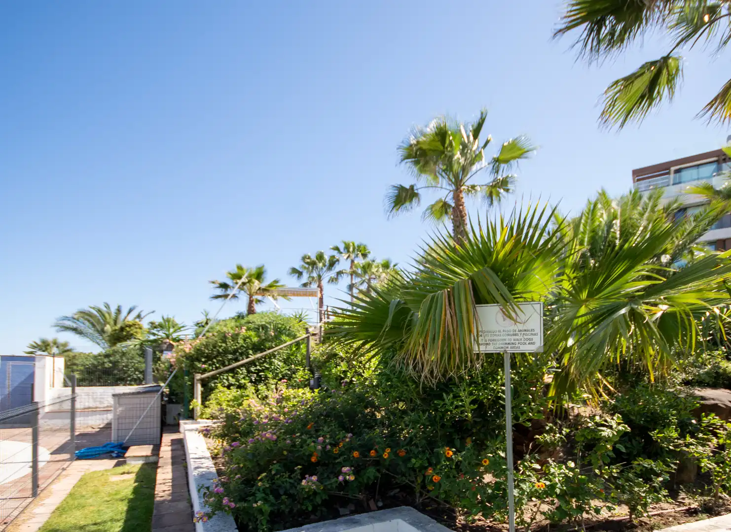 Jardí de Pis en venda en Estepona amb Aire condicionat, Calefacció i Terrassa