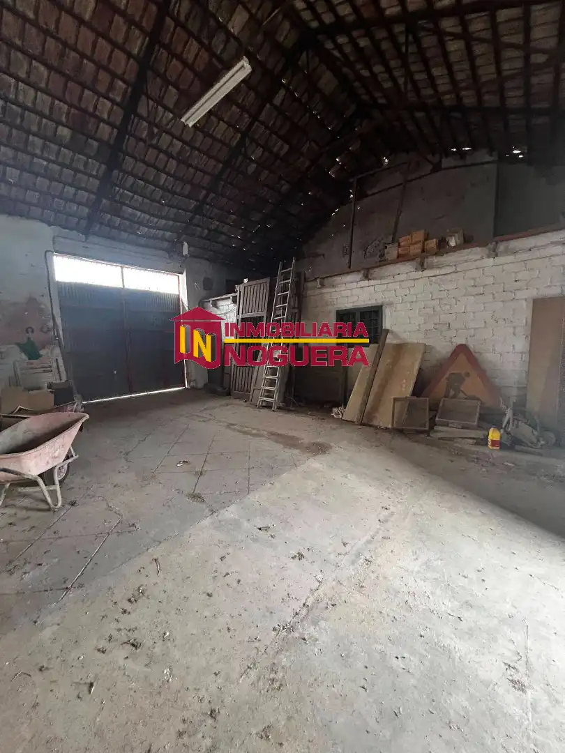 Nau industrial en venda en Écija