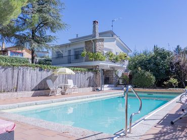 Villa mit Balkon zum Verkauf in Soto del Real