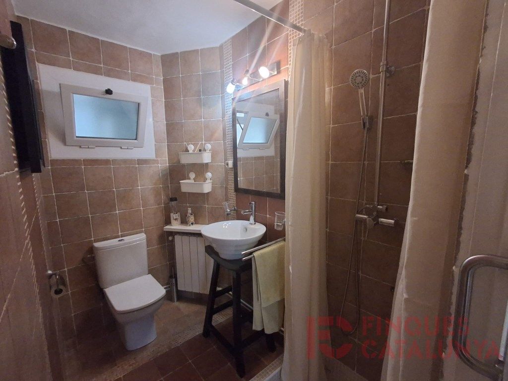 Bathroom of Flat for sale in Girona Capital