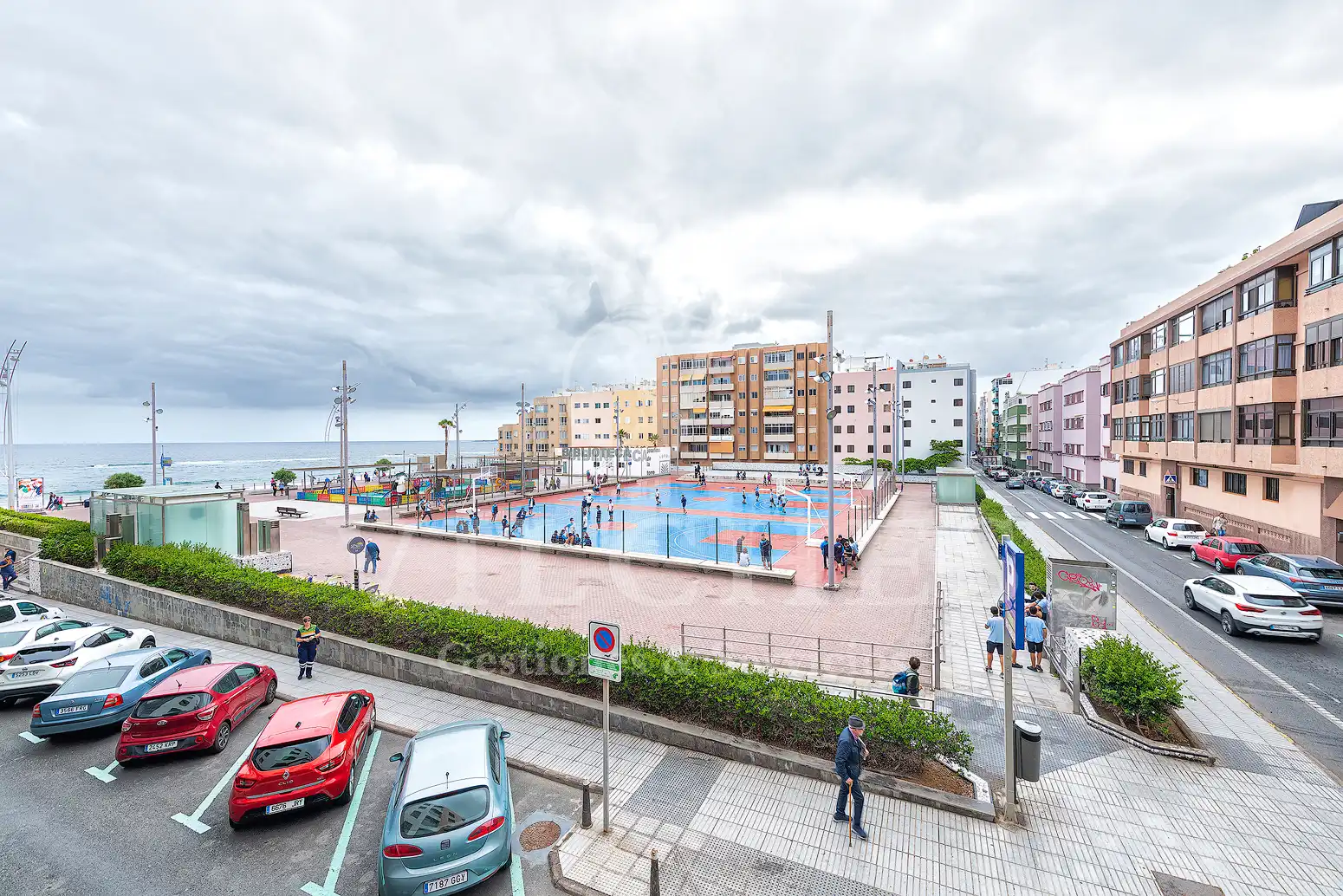 Vista exterior de Pis en venda en Las Palmas de Gran Canaria amb Aire condicionat i Traster