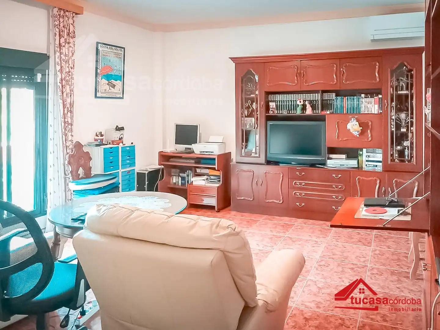 Living room of Country homes for sale in Córdoba  with Air Conditioner, Private garden and Storage room