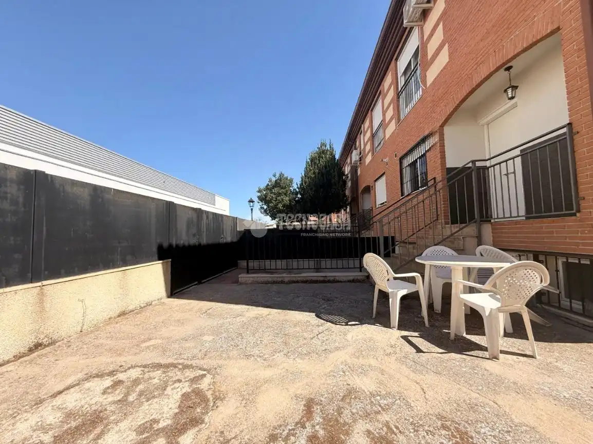 Casa pareada en venta en Alovera, imagen 3