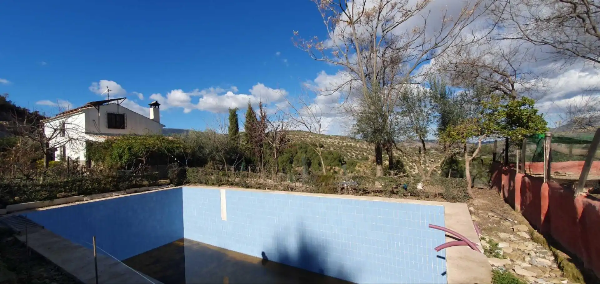 Jardí de Finca rústica en venda en El Burgo amb Calefacció, Jardí privat i Traster