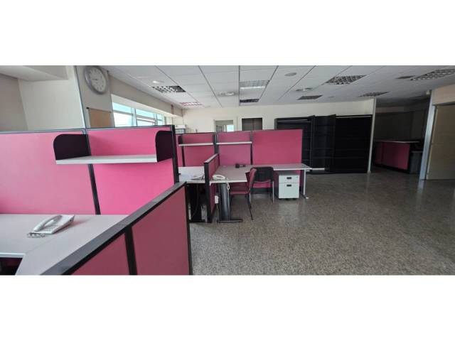 Oficina en Alquiler en Zona Industrial