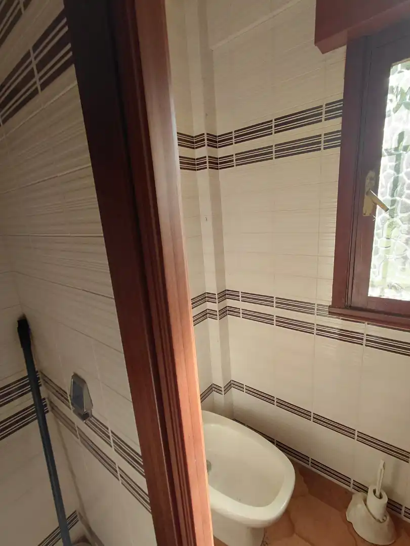 Baño de Casa o chalet en venta en Oleiros con Aire acondicionado, Calefacción y Jardín privado