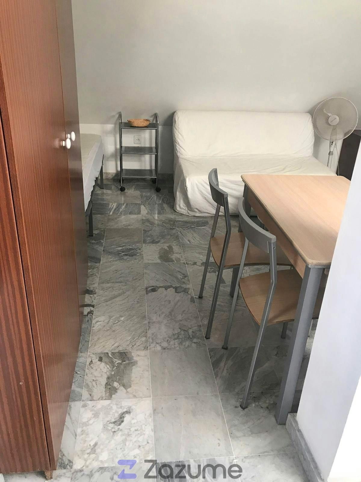 Habitación de Estudio de alquiler en  Cádiz Capital con Aire acondicionado, Calefacción y Amueblado