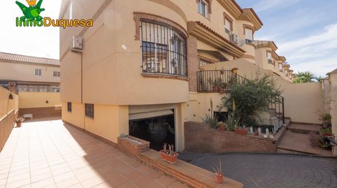 Foto 2 de Casa adosada en venta en Belicena, Vegas del Genil